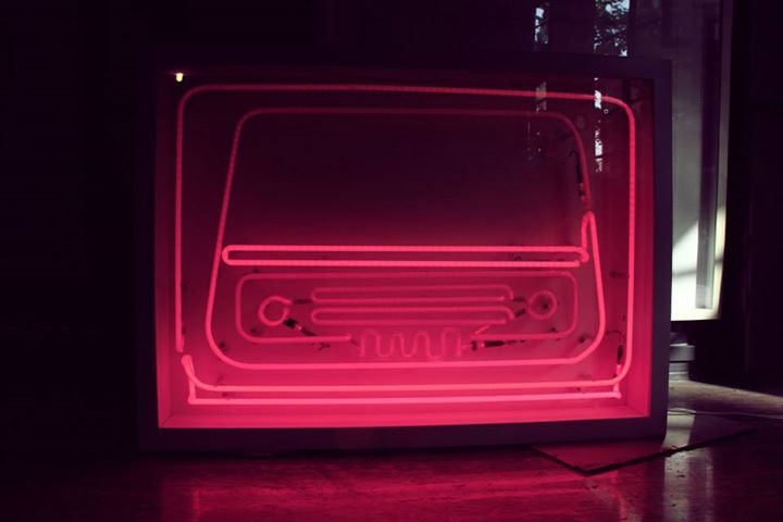 995217_10151936942876907_969748567_n